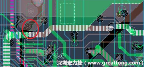 慢慢確認(rèn)CAF發(fā)生的位置后，可以配合Gerber查看PCB的結(jié)構(gòu)是否有通孔太近或是線路太近的問(wèn)題。