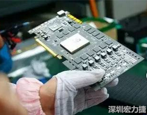 在當前的產業鏈整合和協同發展創新的戰略轉型期,PCB高密度化和PCB新功能化和智能化,輕、薄、細、小的發展帶來的產品散熱、精密布局、封裝設計等也為上游CCL產業的創新提出了更為嚴苛的要求。